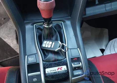 2019 Honda Civic Type R Touring from USA, damaged, VIN SHHFK8G72KU203867